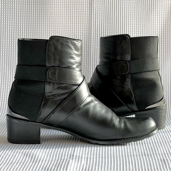Stuart Weitzman / Pull-On, Chelsea Ankle Boots / Women’s Size 9 - Picture 6 of 12